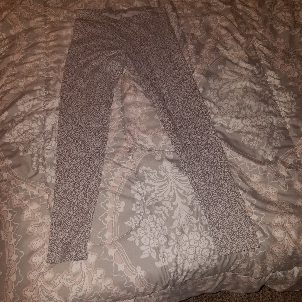 Grey leggings